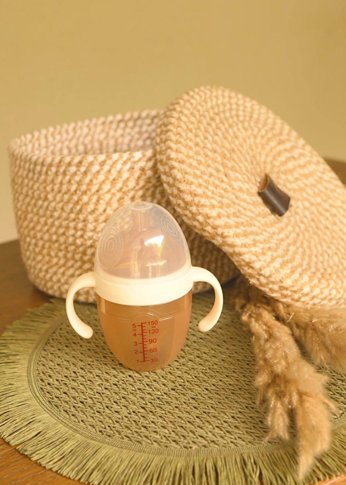 The Bloom Grip Bottle — 150ml with Handle